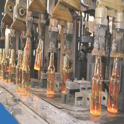 acheter Ligne de production de bouteilles en verre haute performance de couleur personnalisée pour l'industrie des boissons online manufacture