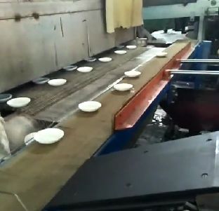 Acheter Ligne de production de verres blancs ronds pour ustensiles de table 380V Opal Glass Bowl Forming Machine fabrication en ligne