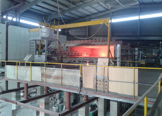 acheter Capacité quotidienne 5 tonnes Appareil de fusion Fourneau à verre électrique Fonctionnement stable online manufacture